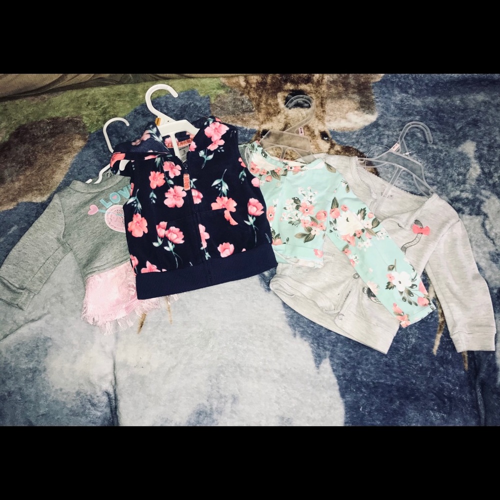 Baby girl 💗BUNDLE (Jackets, throw over )‼️